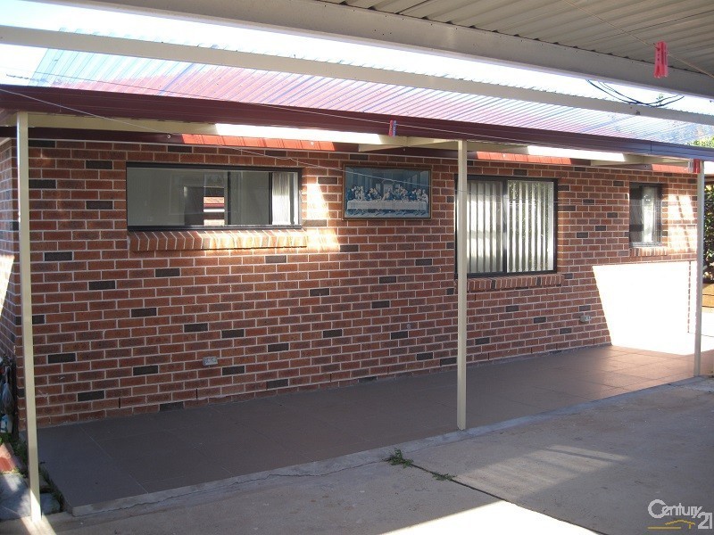 Fairfield West NSW 2165