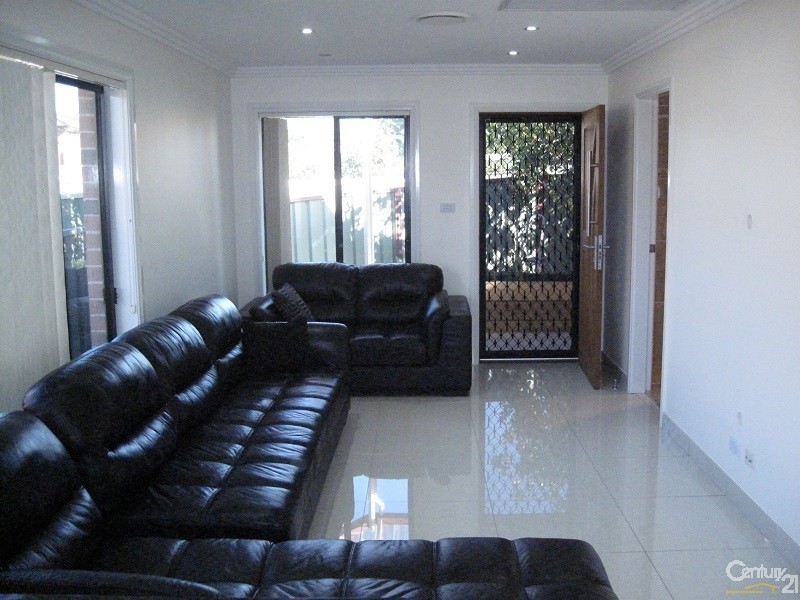 Fairfield West NSW 2165