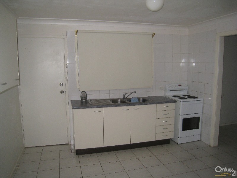 131 Mimosa Road, Bossley Park NSW 2176