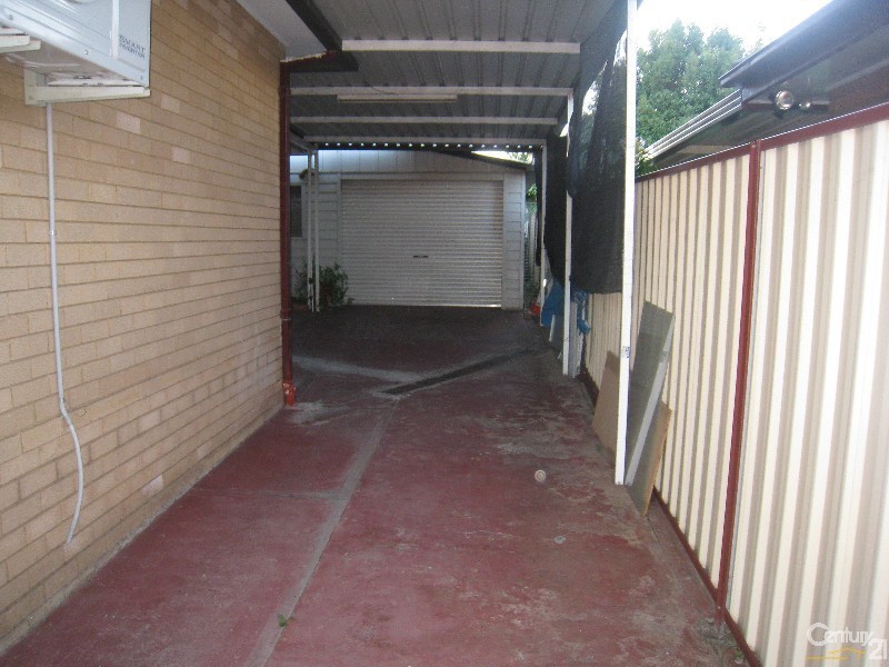 131 Mimosa Road, Bossley Park NSW 2176