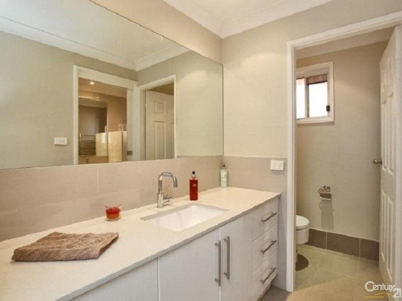 Greenfield Park NSW 2176