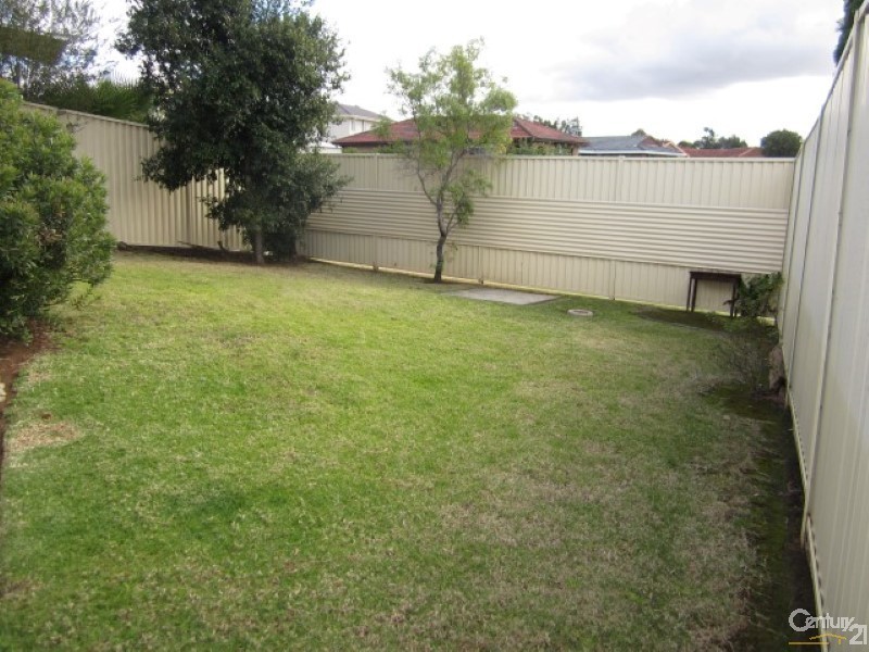 Edensor Park NSW 2176