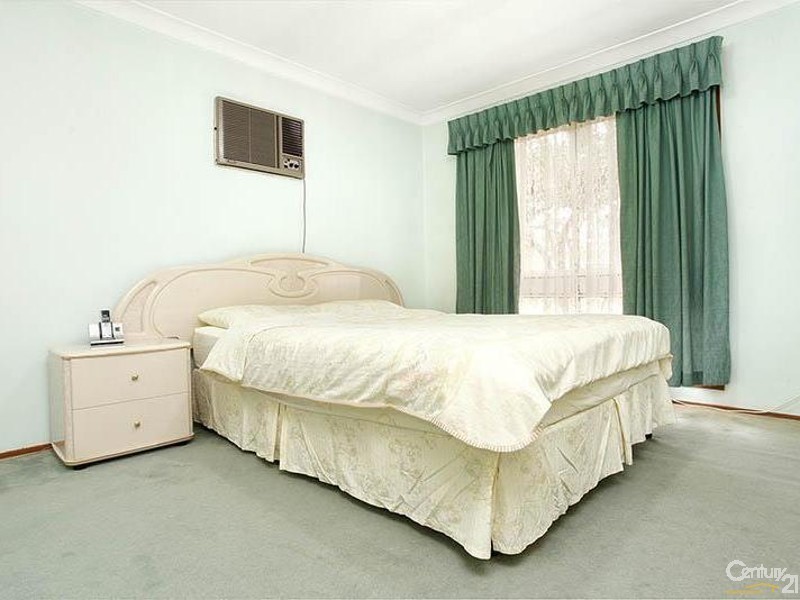 Greenfield Park NSW 2176