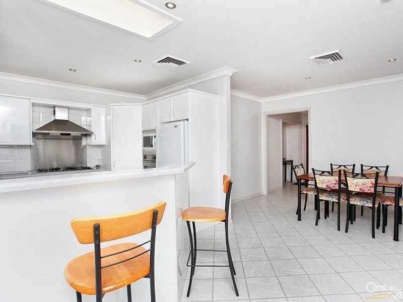 11 Crane Place, Wetherill Park NSW 2164