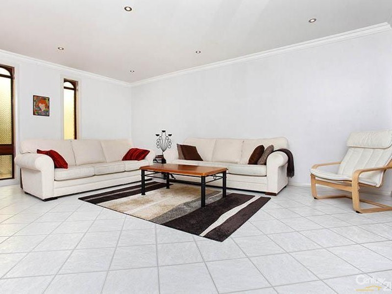 11 Crane Place, Wetherill Park NSW 2164