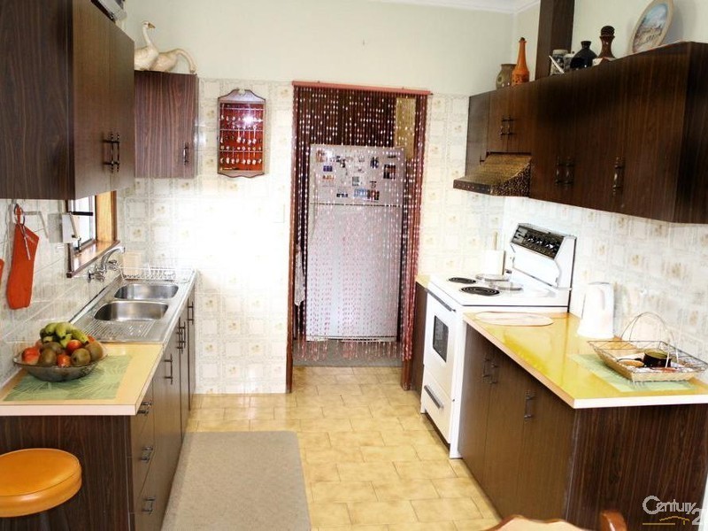 9 Winston Avenue, Guildford West NSW 2161