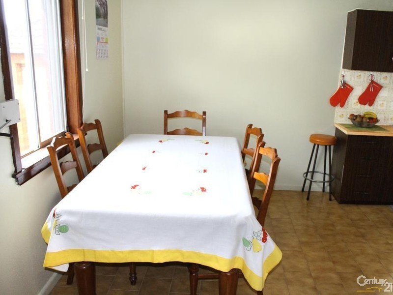 9 Winston Avenue, Guildford West NSW 2161