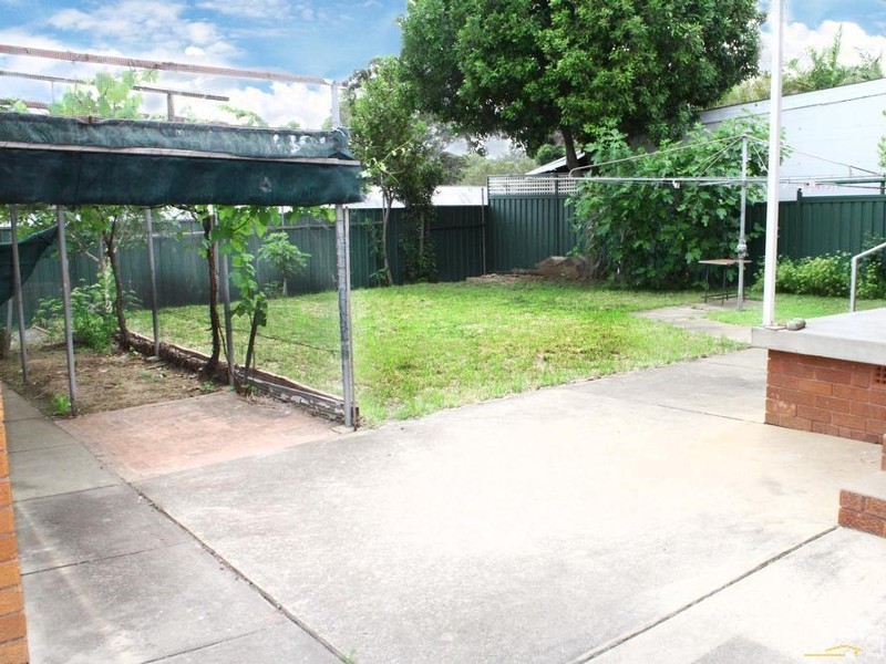 9 Winston Avenue, Guildford West NSW 2161