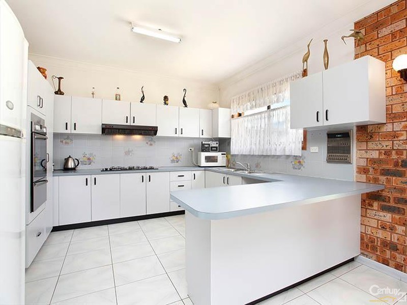 28 Anthony Street, Fairfield NSW 2165