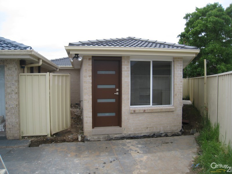 Edensor Park NSW 2176