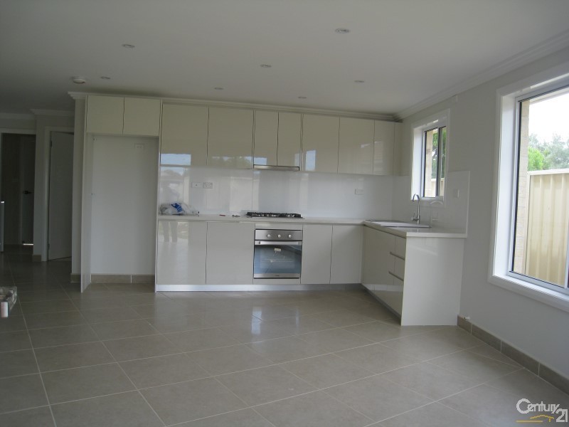 Edensor Park NSW 2176