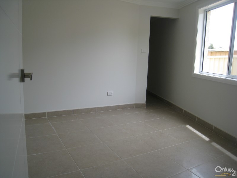 Edensor Park NSW 2176