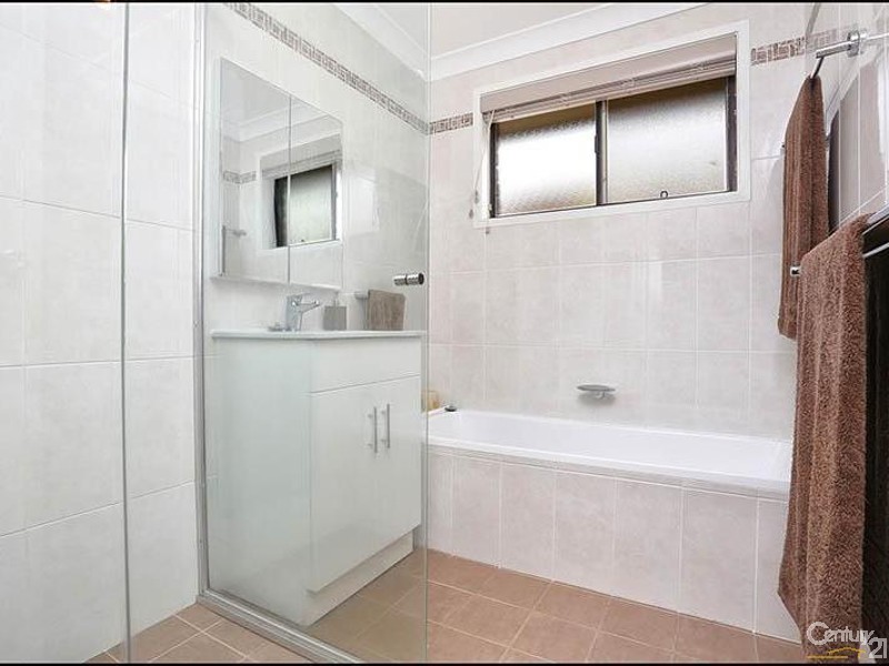 11 Macaulay Street, Wetherill Park NSW 2164