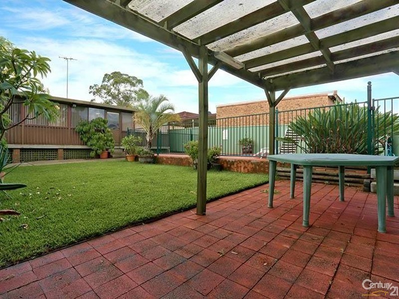 11 Macaulay Street, Wetherill Park NSW 2164