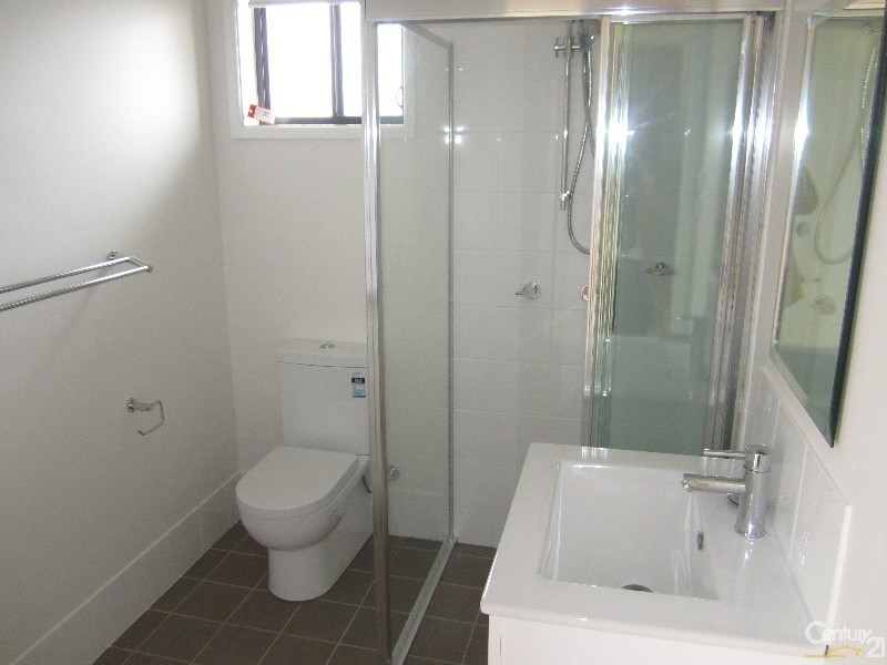 Greenfield Park NSW 2176