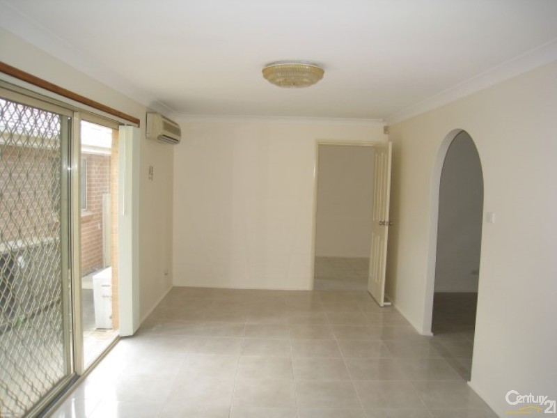 Edensor Park NSW 2176