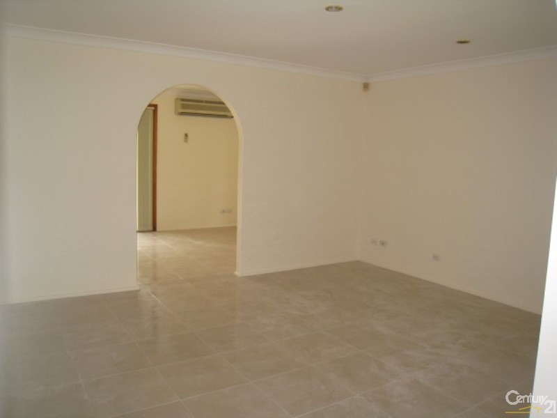 Edensor Park NSW 2176