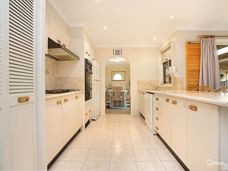 5 Wyatt Close, Wetherill Park NSW 2164