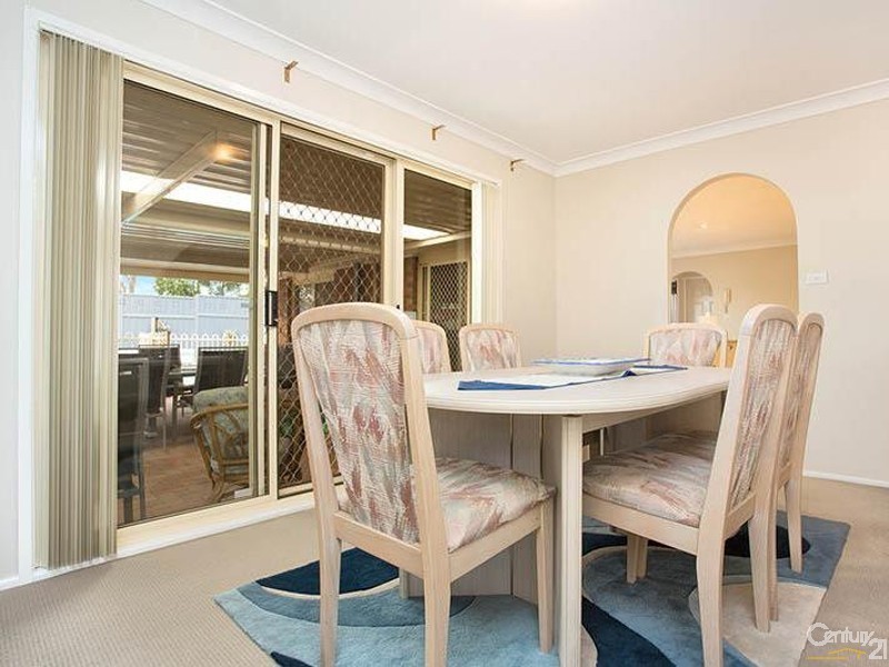 5 Wyatt Close, Wetherill Park NSW 2164