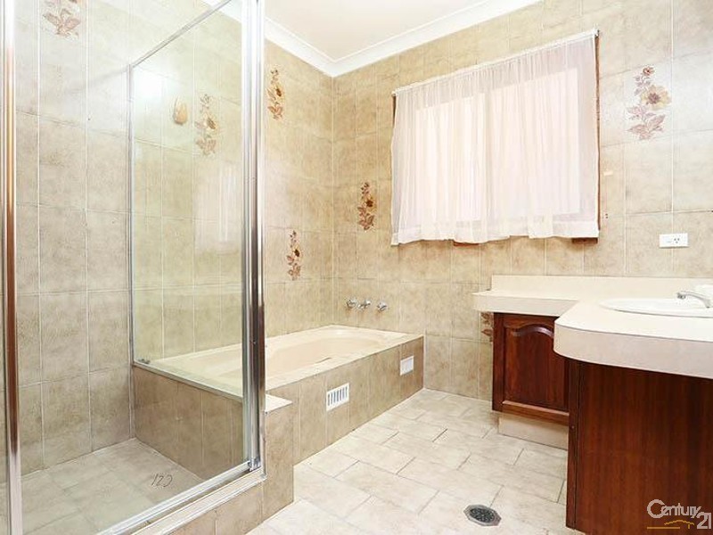 Bossley Park NSW 2176