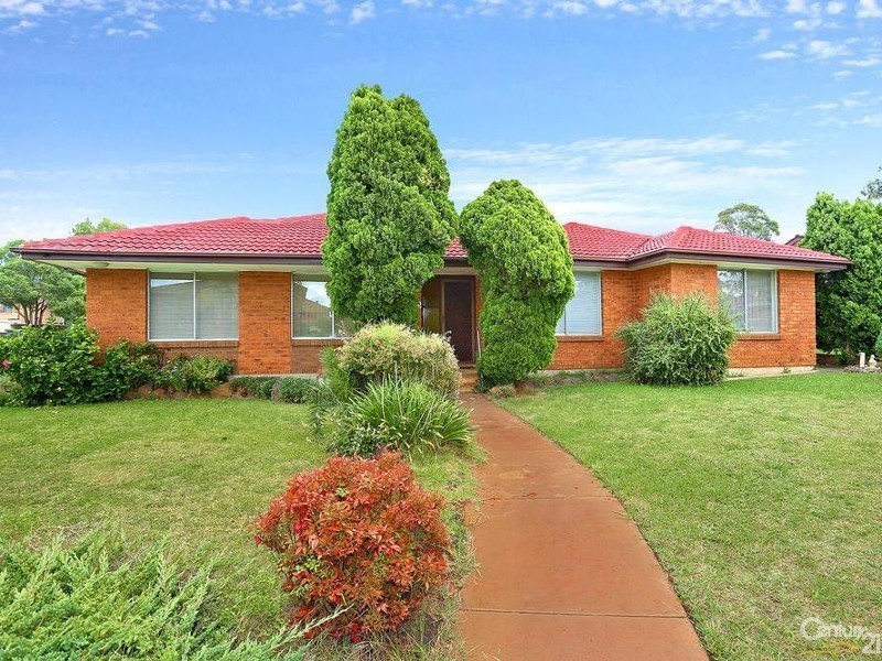 3 Ripple Close, Greenfield Park NSW 2176