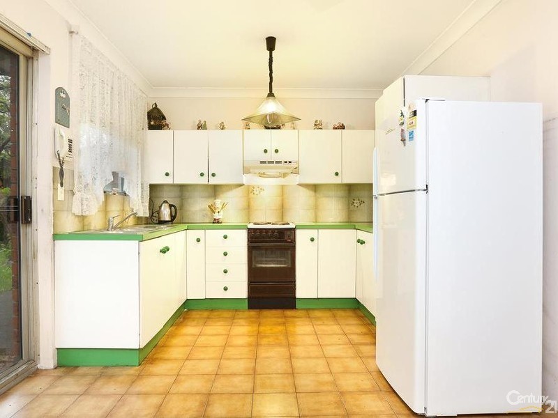 3 Ripple Close, Greenfield Park NSW 2176