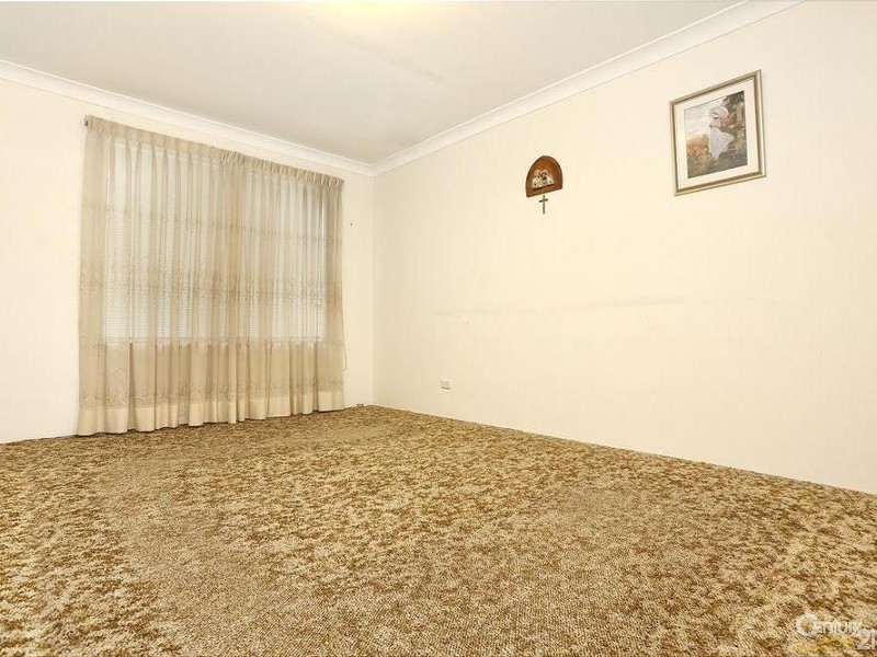 3 Ripple Close, Greenfield Park NSW 2176