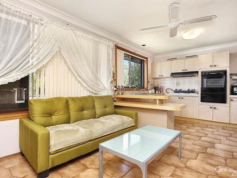 7 Leonello Place, Edensor Park NSW 2176