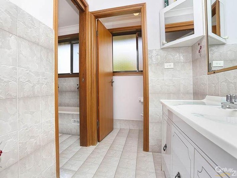 7 Leonello Place, Edensor Park NSW 2176