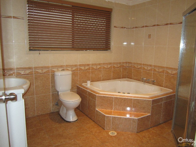 Greenfield Park NSW 2176