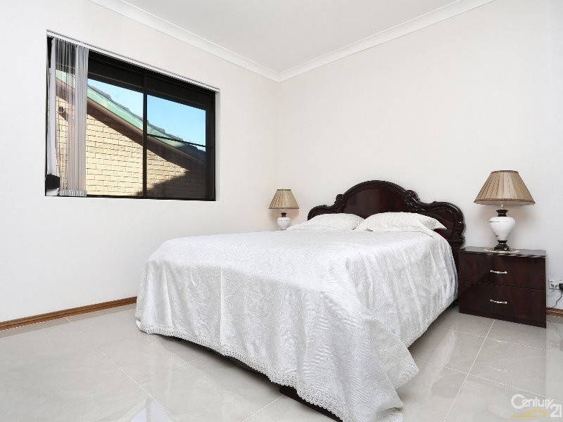 262 Mimosa Road, Greenfield Park NSW 2176