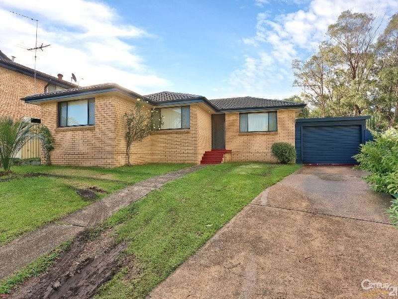 16 Ainsworth Crescent, Wetherill Park NSW 2164