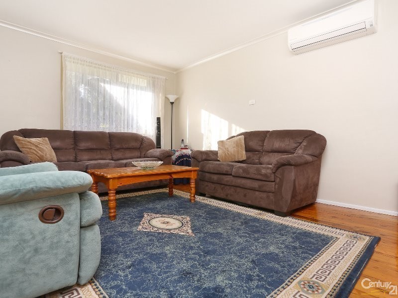 16 Ainsworth Crescent, Wetherill Park NSW 2164