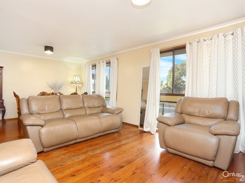 26 Apache Road, Bossley Park NSW 2176