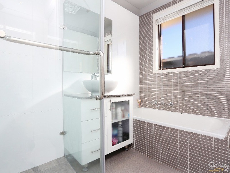 Bossley Park NSW 2176