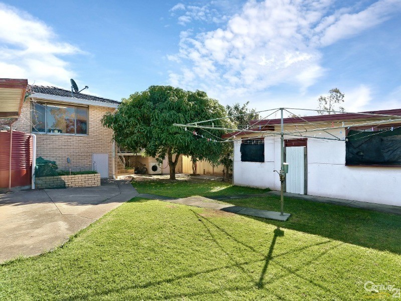 5 Wetherill Street, Smithfield NSW 2164
