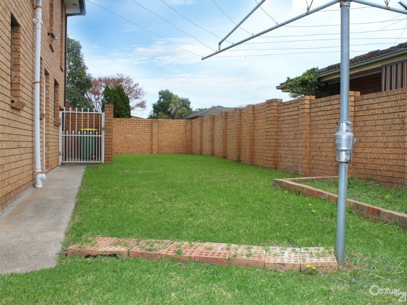 Bossley Park NSW 2176