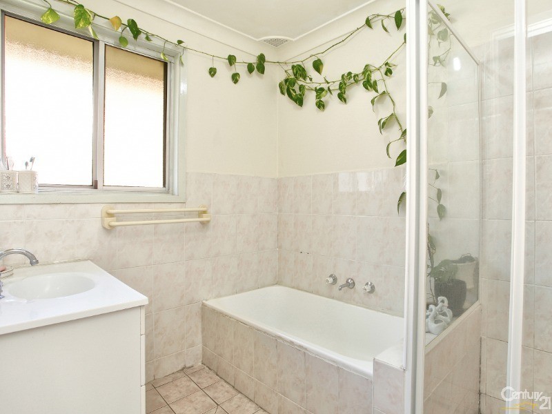 Bossley Park NSW 2176