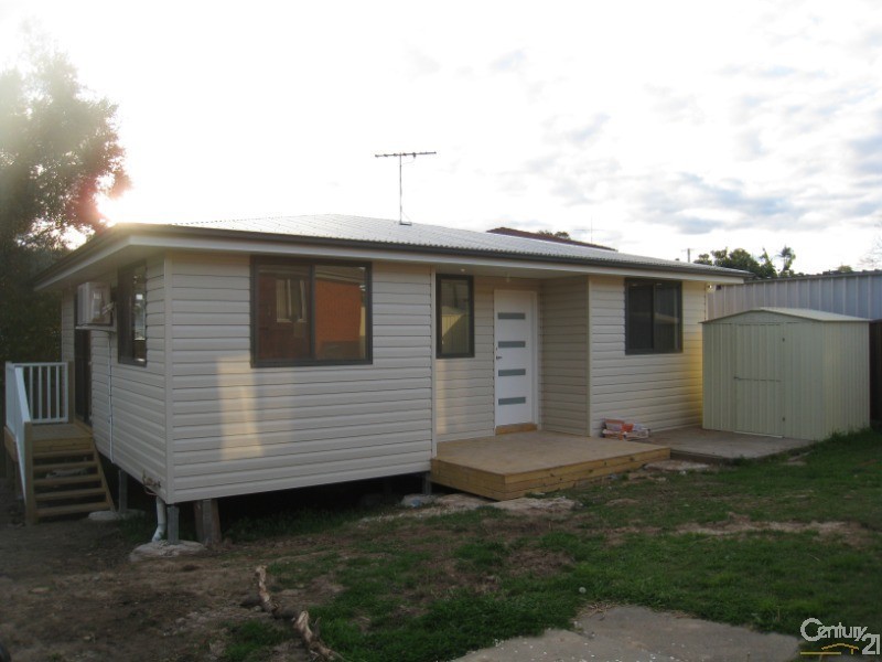 Fairfield West NSW 2165