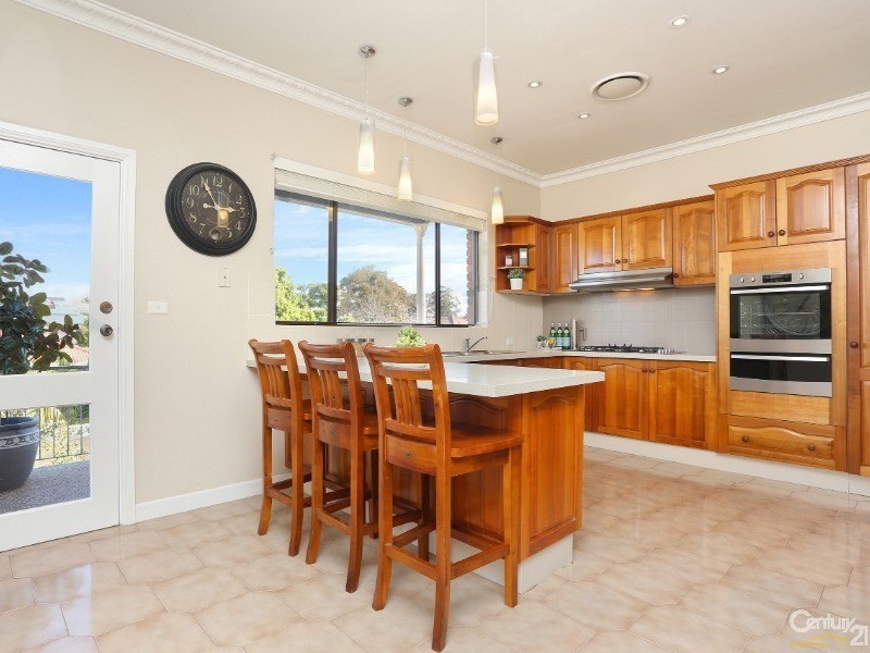 104 Quarry Road, Bossley Park NSW 2176