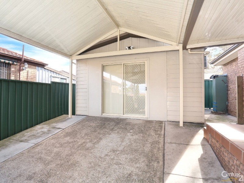 Bossley Park NSW 2176