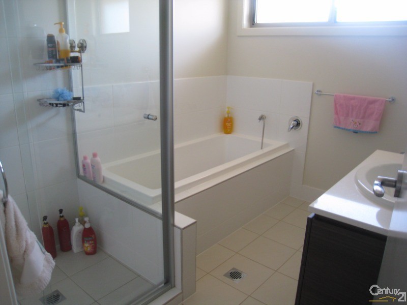 Middleton Grange NSW 2171