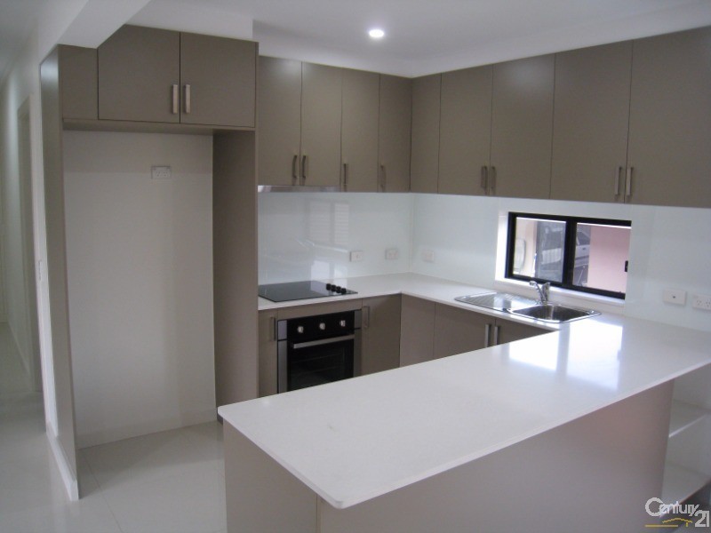 Fairfield West NSW 2165