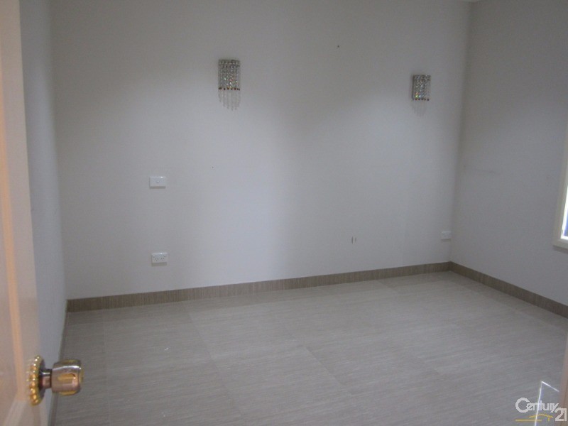 Bossley Park NSW 2176