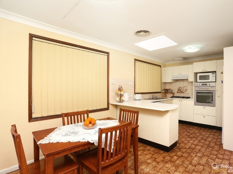 87 Mimosa Road, Bossley Park NSW 2176