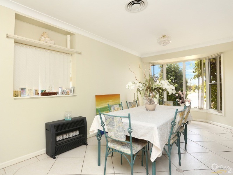 87 Mimosa Road, Bossley Park NSW 2176
