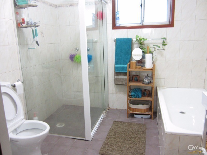 Bossley Park NSW 2176
