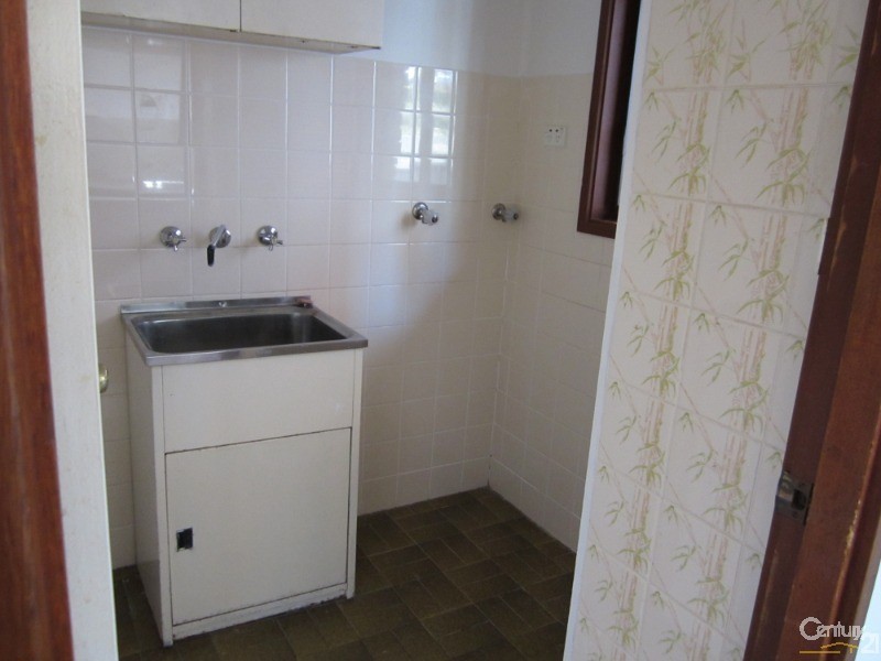 Bossley Park NSW 2176