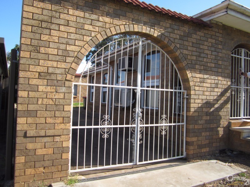 Bossley Park NSW 2176