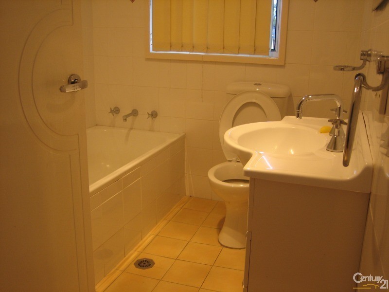 Fairfield West NSW 2165